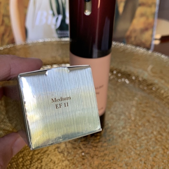 - 😍Kevyn Aucion the etherealist foundation in Medium EF 11 full size new in box - Picture 2 of 3